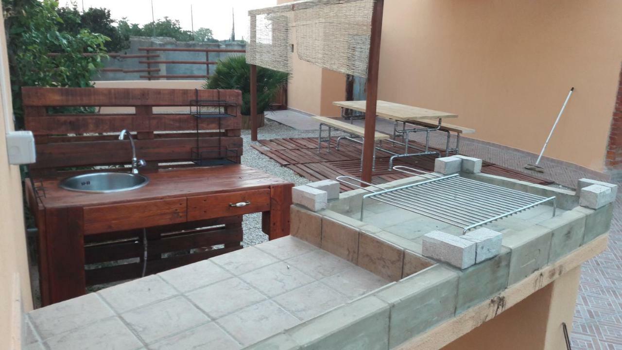 Casa Marina Lu Tuvaraggiu Casa Vacanze Sorso Exterior photo